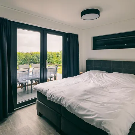 Summio Vakantiepark Zeedijk Herkingen Room photo